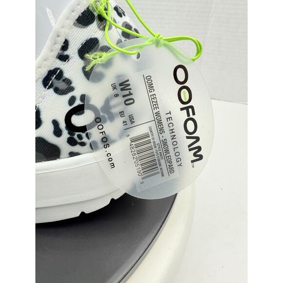Oofos OOmg EeZee Womens Sz 10 Black White Leopard Print Recovery Comfort Shoes - Picture 2 of 10